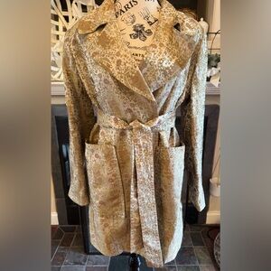 Due Per Due 100% Silk Trench Coat Women’s Sz 6 Pink Lined Belted Green Gold Pink